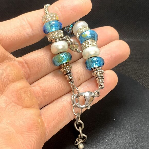 Silvertone Slide Charm Bracelet Blue Crystal Blue & White Slide Charm Adjustable - Picture 7 of 12